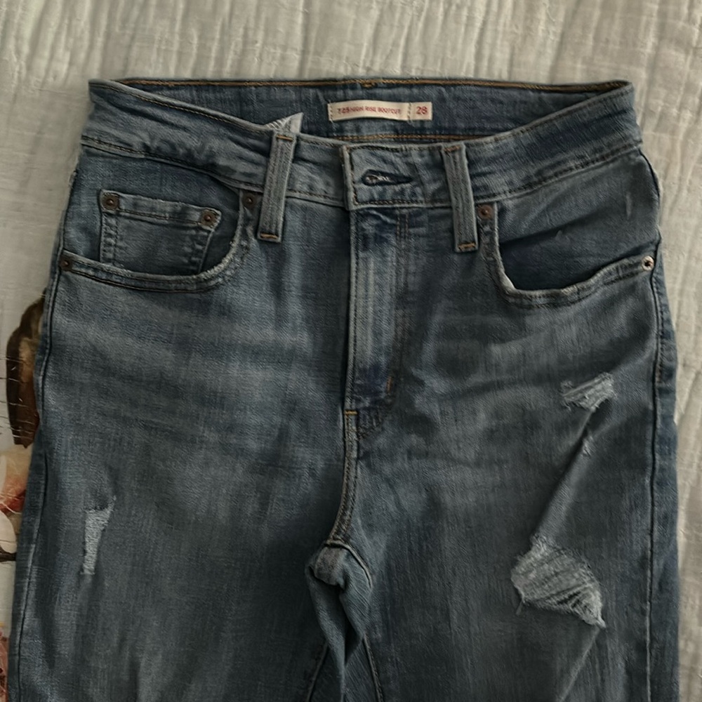 LEVIS 725 HIGH RISE BOOTCUT WOMEN'S JEANS